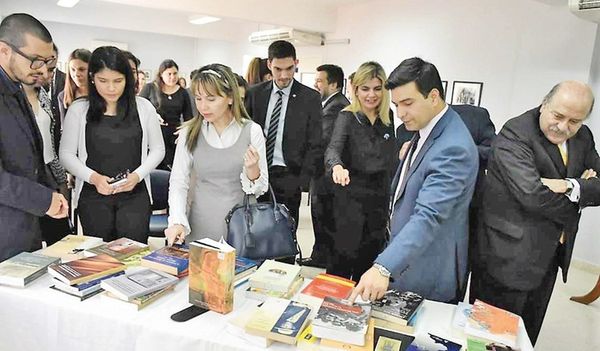 Brasil donó un lote de libros
