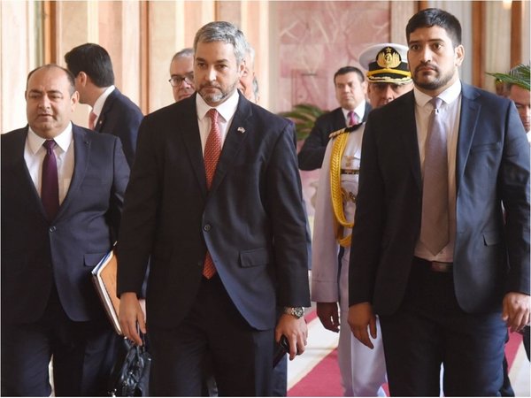 Gobierno apretará acción para combatir la evasión fiscal