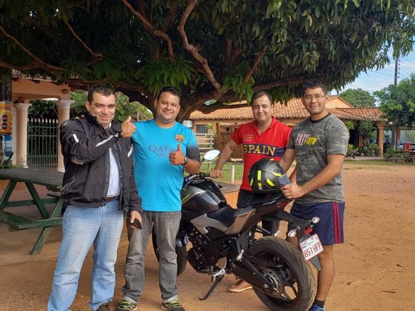 Un hombre recupera su billetera perdida, con todo el dinero que tenía | Paraguay en Noticias