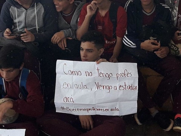 Critican al MEC por descoordinación - ADN Paraguayo