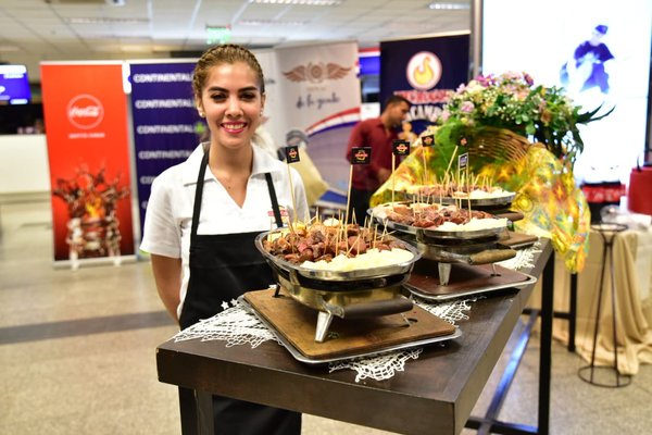 Consideran oportuno mostrar identidad cultural en aeropuerto internacional - .::RADIO NACIONAL::.