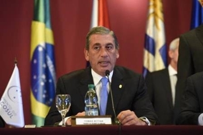 HOY / Parlasuriano estalla: “Me pudrí, que se vayan al carajo”