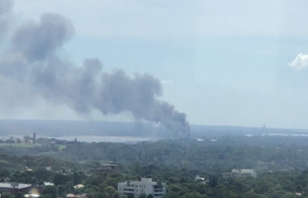 Incendio en recicladora habría sido provocado por algunos empleados - Radio 1000 AM