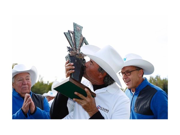 Franco triunfa en el Shaw Charity Classic en Canadá