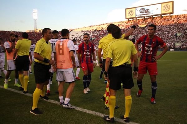 Los árbitros del superclásico