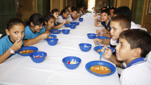 Con suerte almuerzo escolar para últimos días de mayo | San Lorenzo Py