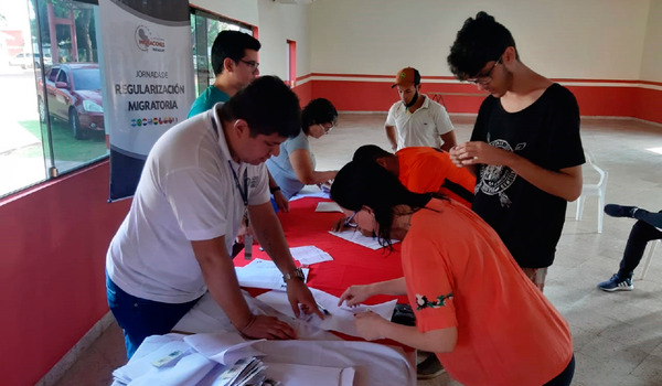 Más de 250 extranjeros solicitaron sus documentos migratorios en Salto del Guairá - ADN Paraguayo