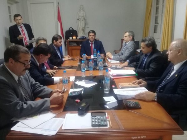 Los elegidos para la terna a defensor general | Paraguay en Noticias