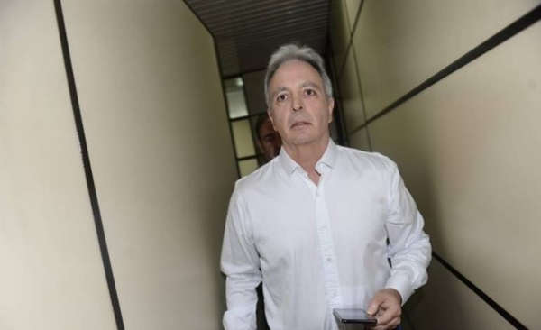 HOY / Abogado de extitular de Indert asegura que cuatro peritos dan razón para declarar libertad
