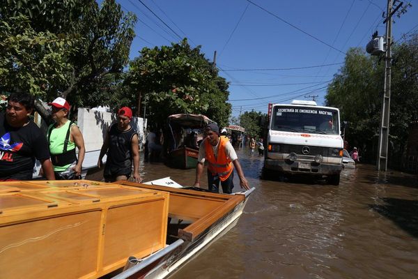 Damnificados podrían permanecer en albergues el resto del año