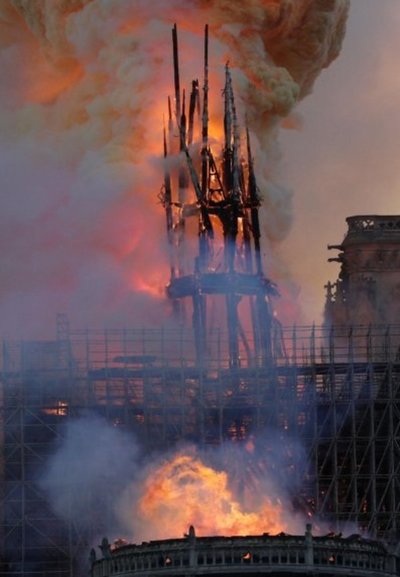 Otros tesoros del patrimonio mundial en llamas | Paraguay en Noticias 