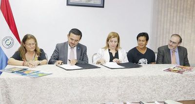 Organización creó y donó libros en 9 lenguas étnicas