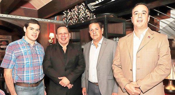 CIERRE DE SEMANA DE LA EPILEPSIA 2019: Cordial velada de médicos