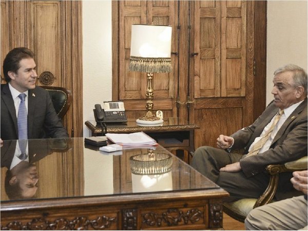Cuestionan reforma impositiva sin cortar el “inmoral gasto público”