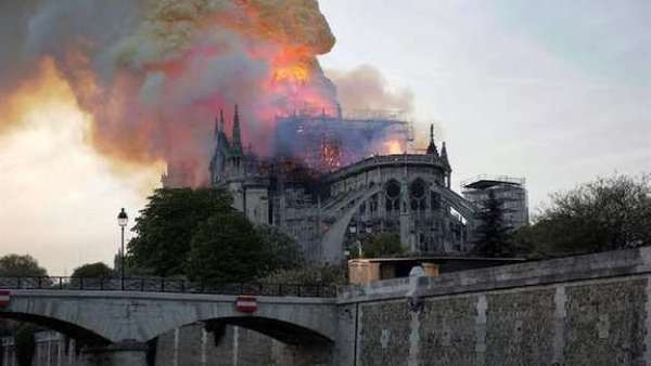Donan 300 millones de euros para reconstruir Notre Dame | .::Agencia IP::.