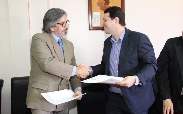 ﻿Facultad de Filosofía y Circunscripción Judicial firman importante acuerdo de cooperación