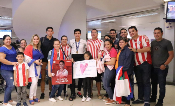HOY / Glorioso retorno de la selección juvenil