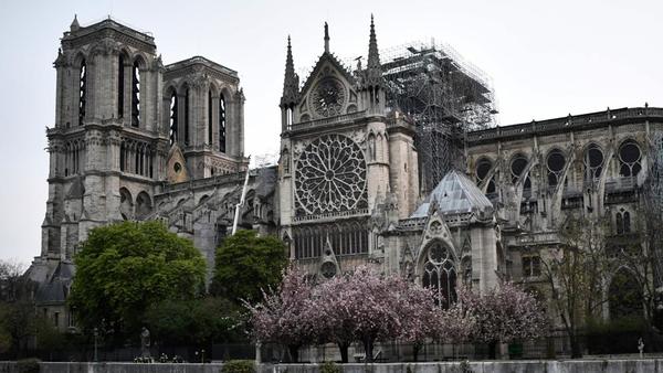 Incendio de Notre Dame: Rescataron algunas piezas históricas de arte