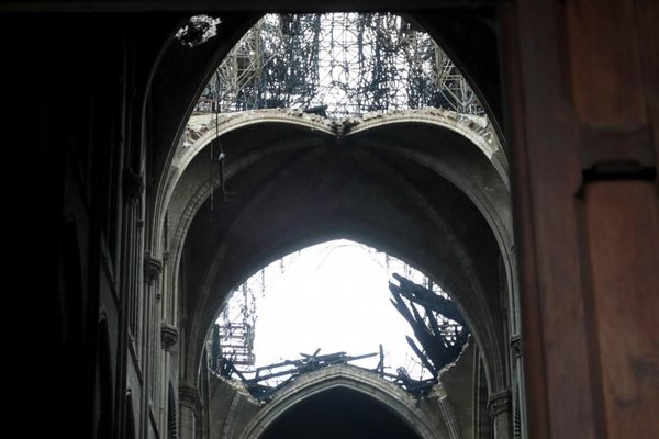 Más de 600 millones de euros para reconstruir Notre Dame - Internacionales - ABC Color