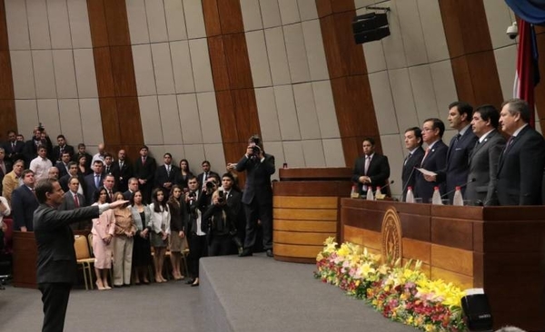 Asume nuevo ministro de Corte | Paraguay en Noticias