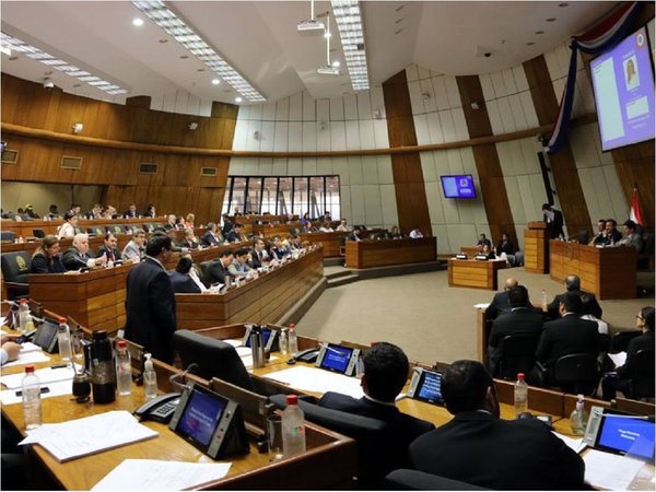 Diputados aprueba traslado de su equipo médico a Salud