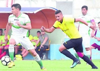 Penayo, con tres goles en la Serie A de Ecuador - Deportes - ABC Color