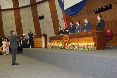 Nuevo ministro de la Corte jura ante el Senado - .::RADIO NACIONAL::.