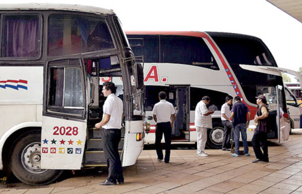 Horario libre de omnibus en Terminal de CDE