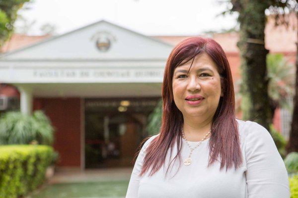 Nueva rectora de la UNA califica como histórica su elección » Ñanduti