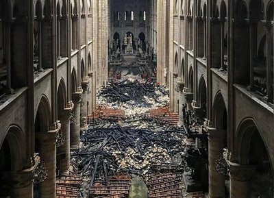 Macron quiere reconstruir Notre Dame “en cinco años” - Internacionales - ABC Color