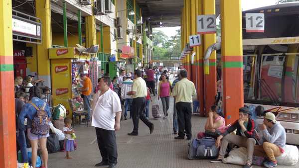Liberación de horario de buses se extiende hasta el lunes 22 de abril - ADN Paraguayo