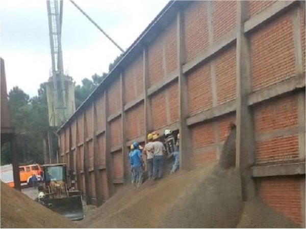 Trabajador fallece tras ser aplastado en una fábrica en Bella Vista | Paraguay en Noticias