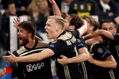 Ajax deslumbra y borra a la 'juve' de Cristiano