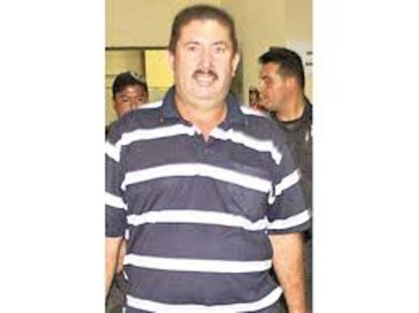 Confirman baja de agente policial que casi mató a balazos a joven en C. del Este