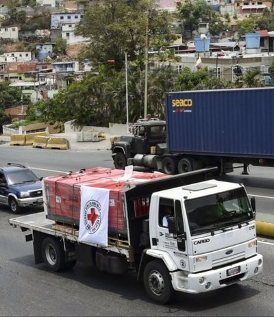 Venezuela comenzó a recibir ayuda humanitaria de la Cruz Roja - Internacionales - ABC Color