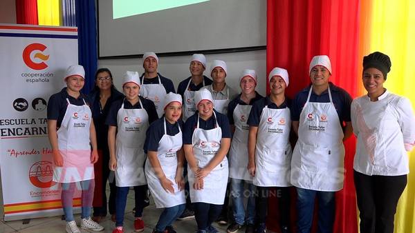 JÓVENES SE FORMAN PROFESIONALMENTE EN LA ESCUELA TALLER.