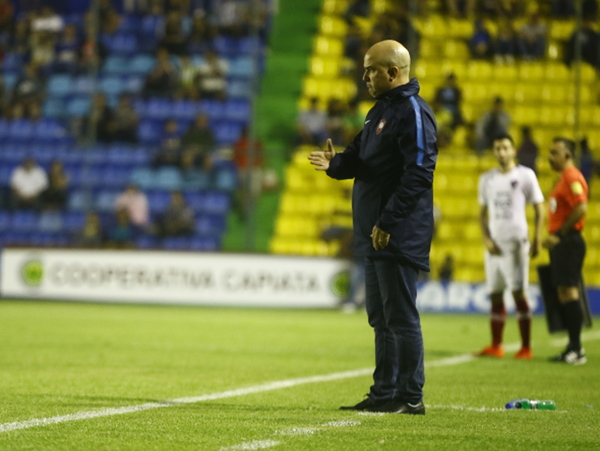 Fernando Jubero analizó lo que fue el empate en Capiatá