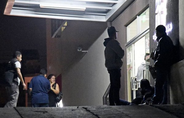 Recluso de Tacumbú muere de tres estocadas en el pecho - Edicion Impresa - ABC Color