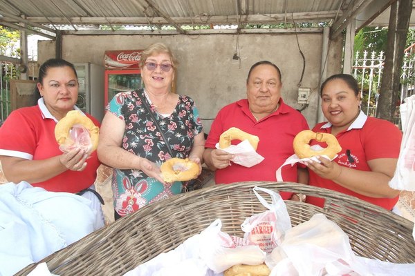 SON TÍO Y SOBRINA. Colegas y parientes: los une la sangre y la chipa