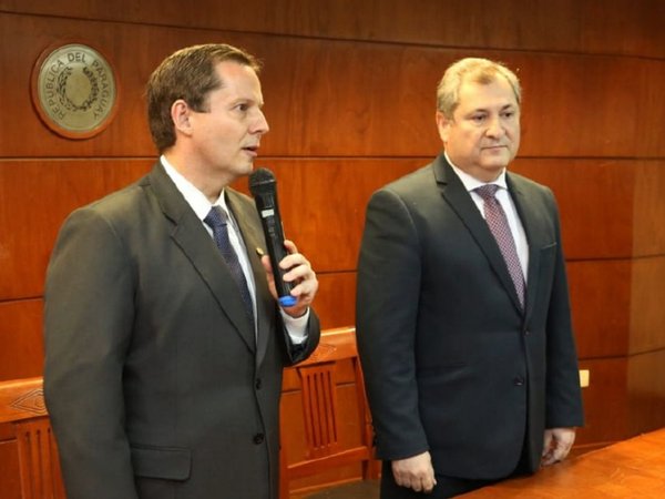 Titular de Corte dice que no sabe de pacto para defensor