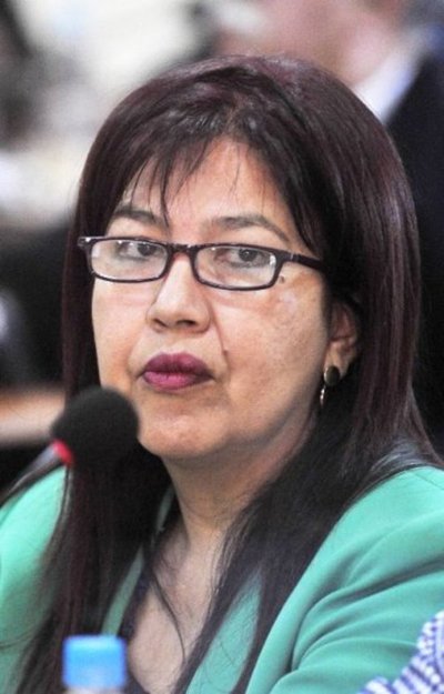 Por primera vez una mujer es electa rectora de la Universidad Nacional - Edicion Impresa - ABC Color