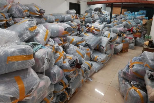 Mercaderías supuestamente de origen ilegal fueron incautadas
