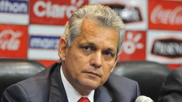 HOY / Rueda espera seguir en Chile después de Copa América para llegar a Catar 2022