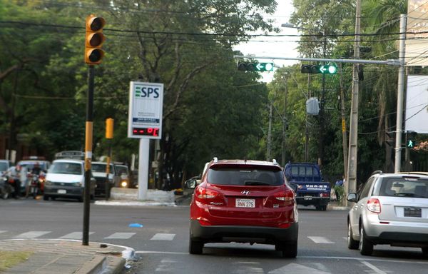 Comuna capitalina retirará semáforos led tras una falla que ocasiona accidente fatal