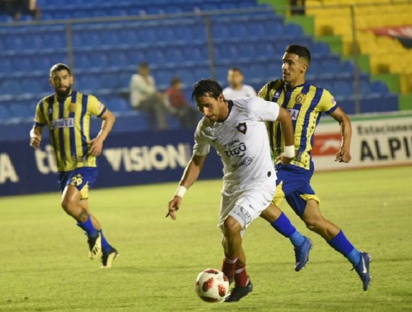 Deportivo Capiata y el palo a la ruda a Cerro Porteño - .::RADIO NACIONAL::.