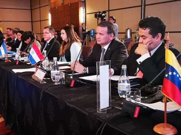 Grupo de Lima afirma que situación de Venezuela es amenaza para la paz regional » Ñanduti