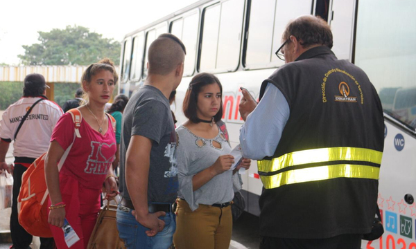 DINATRAN multa a 5 empresas de transporte por cobro indebido de pasaje – Prensa 5