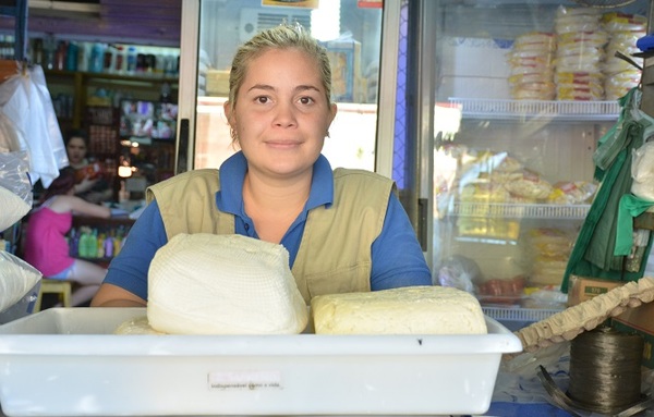 Aguardan mayor afluencia de compradores en Mercado de Abasto - .::RADIO NACIONAL::.