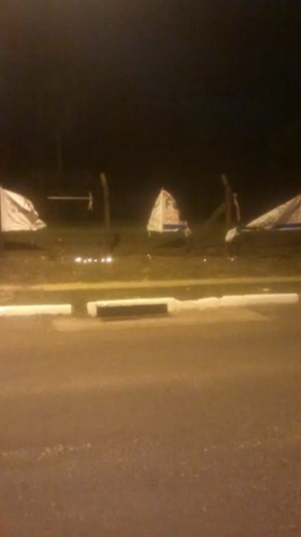 Quemaron carteles antinicanor en Ayolas - Nacionales - ABC Color
