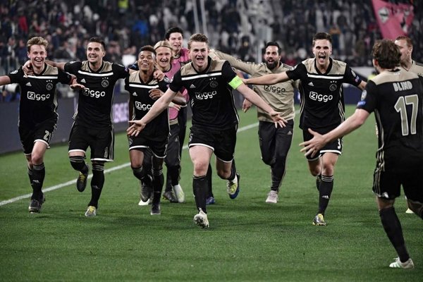El Ajax, un histórico renacido de sus cenizas - Deportes - ABC Color
